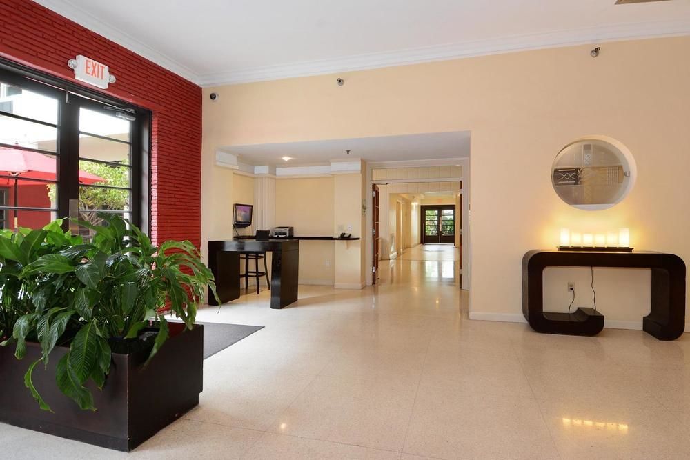 Dorchester Hotel&suites Hotel 3*