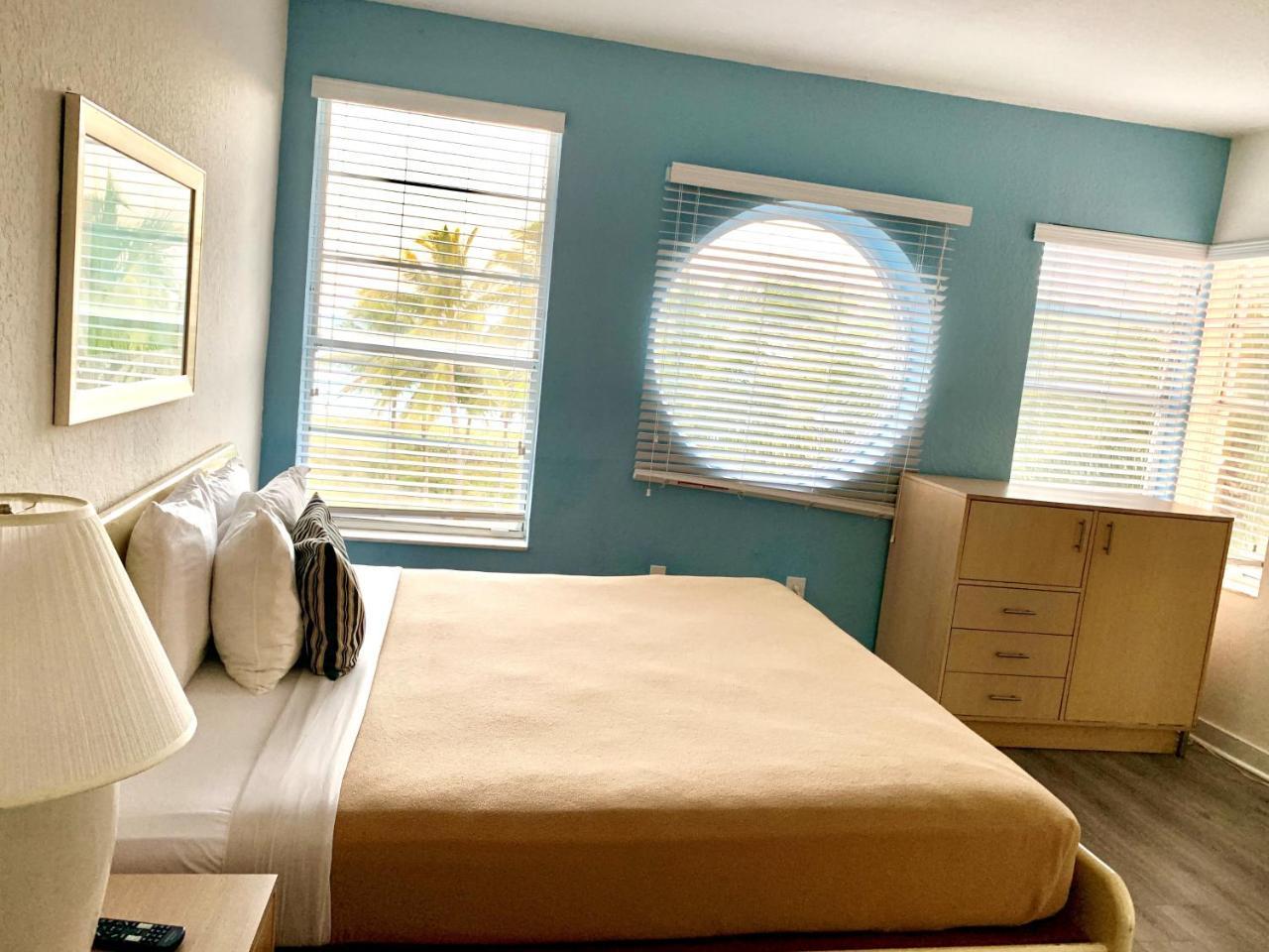 Ocean Surf Hotel