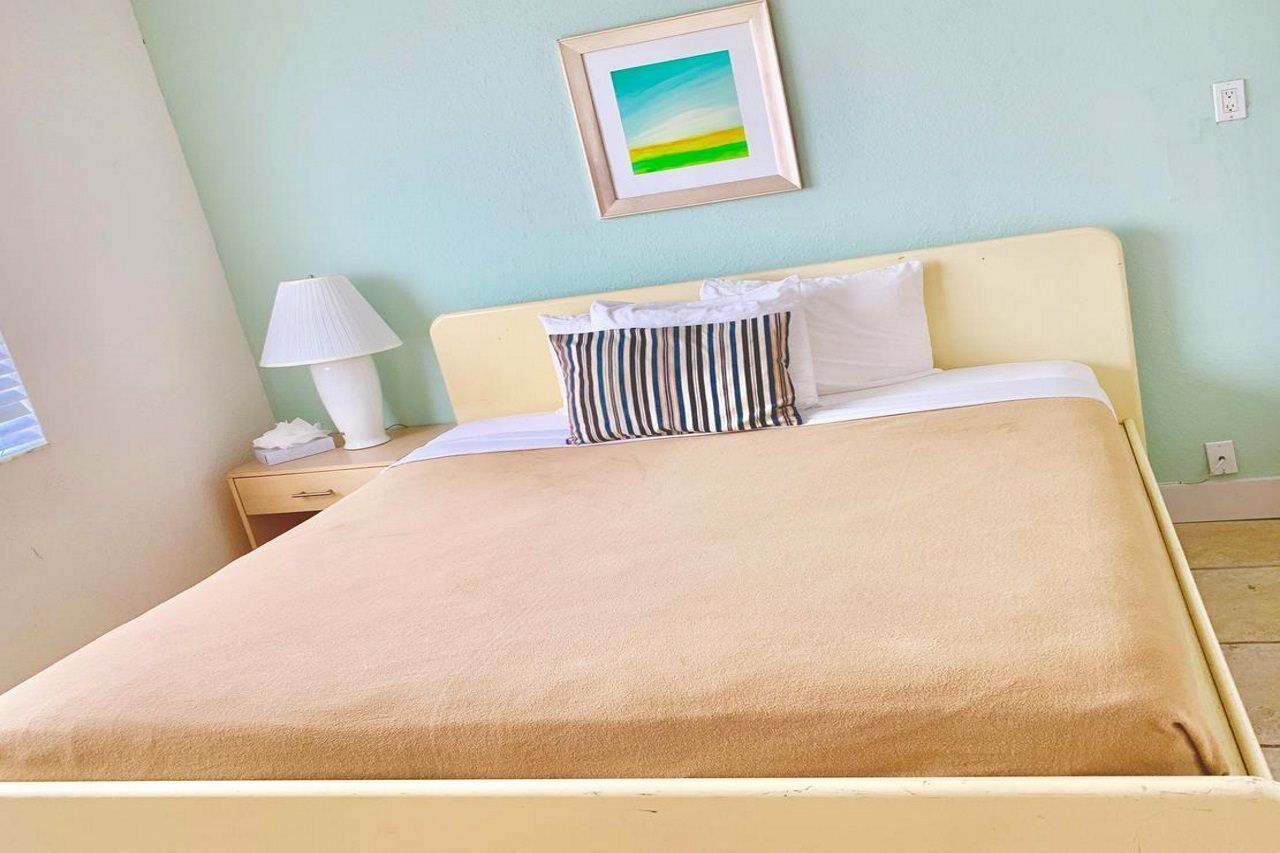 Hotel Ocean Surf Miami Beach