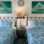 International Inn On The Bay