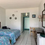 International Inn On The Bay