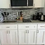 Miami Beach Suncoast Apartment III