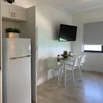 Miami Beach Suncoast Apartment III