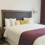 Collins Hotel