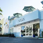 Aqua Hotel & Suites