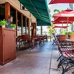 Nobe Suite And Bar
