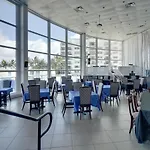 Castle Beach: Rumba Suite