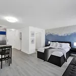 Nightlife South Beach Holiday Retreat Art