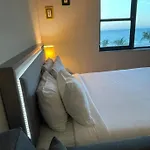 Chic Ocean Front Studio!