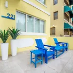 Collinaire Luxury Suites