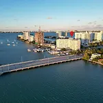 Bayshore Bliss- Cozy Space Pool & Views