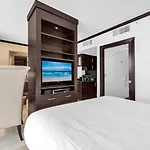 Suites Ocean Drive Hotel