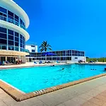 Castle 1120 Bayview Studio, Beach Access, Pool, Tennis, Free Parking