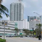 New Mid Miami Beach Apt Free Parking And Beach Access