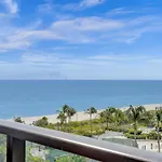 Ocean View Spacious Condo Beach Service 907
