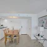 Modern Ocean View Condo Beach Service Unit 1206
