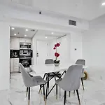High Floor Miami Beach Pool Beach Service 1219