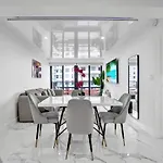 High Floor Miami Beach Pool Beach Service 1219