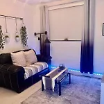 Beachside 1Br Steps Away From Beach