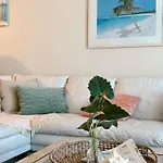 Pavilion Beach Front Apartment With Balcony
