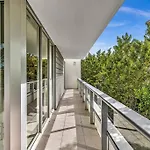 King Suite Balcony Water Views-Hosted By Sweetstay