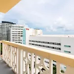 1201- Luxurious 1Br & 2Ba With Stunning Ocean Views
