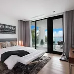 Best Sunset Bayfront - Pool Jacuzzi Pool Table