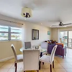 Samira\'S South Beach Paradise
