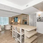 1 Hotel King Suite 1Br 1 5Ba W Ocean View