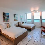 Castle 1133 Ocean View Studio, Pool And Beach Access, Free Parking, Tennis And More!
