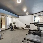 Beautiful Oceanview Condo 2 Bedrooms, 2 Bathrooms With Beach Service 709