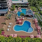 Ocean View Spacious 2 Bdr Condo Beach Service 609
