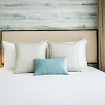 Iberostar Waves Miami Beach