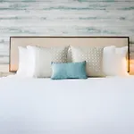 Iberostar Waves Miami Beach