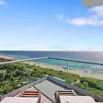 Luxurious Three Bedroom Oceanfront Residence