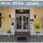 Nine20 Collins Apartments By Lowkl