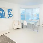 Sanctuary Seaside By Yourent