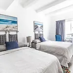 Ocean Spray Hotel