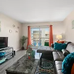 2 Bedroom 2 Bath With Patio On 11Th Collins Ave