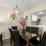 2 Bedroom 2 Bath With Patio On 11Th Collins Ave