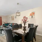 2 Bedroom 2 Bath With Patio On 11Th Collins Ave