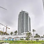 Sunny Isles Beach High Rise With Beach And Pool Access