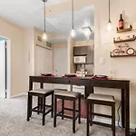 Apartment Next The Beach On 7Th And Collins Ave