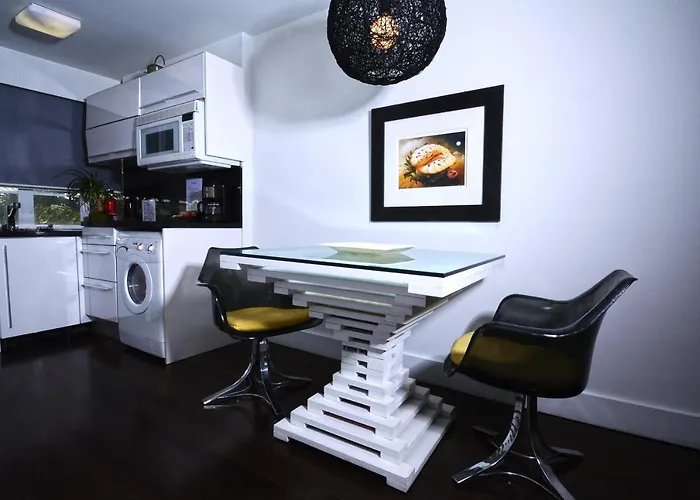 Lincoln Rd-Miami Beach Charming Vacation Studio And 2 Bedroom Apartments