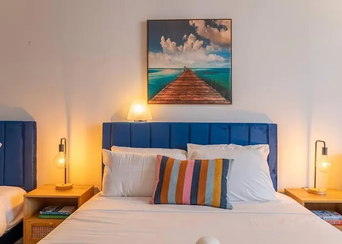 King Bed Rooftop Suite Ocean Dr C304