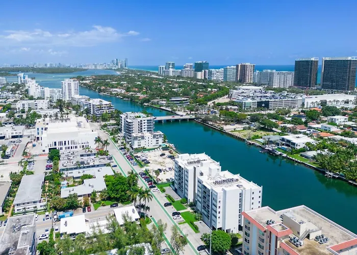 Bay Harbor Unit 4 Perfect 2 Bed 1 Bathprime Lo