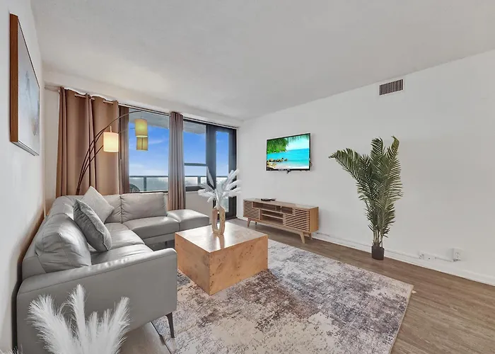Ocean View Beach Retreat Beach Service 606