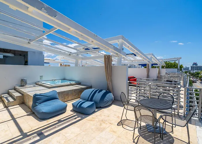 Suites Ocean Drive Hotel