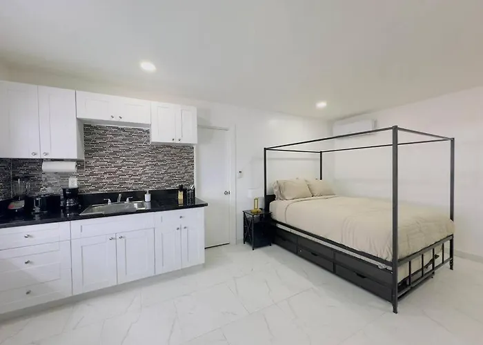 New Mid Miami Beach Apt Free Parking And Beach Access