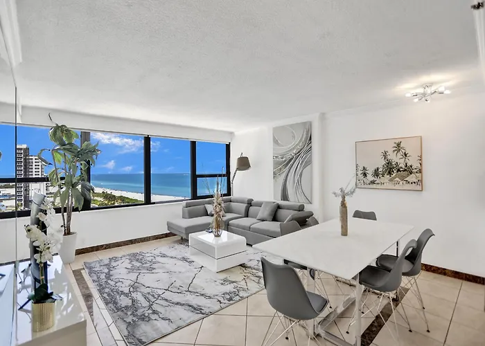 Beautiful Condo In Resort Beach Service 1004